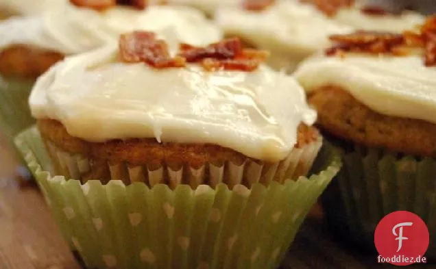 Elvis-Ist-Gestorben-und-Weg-zum-Himmel-Cupcakes