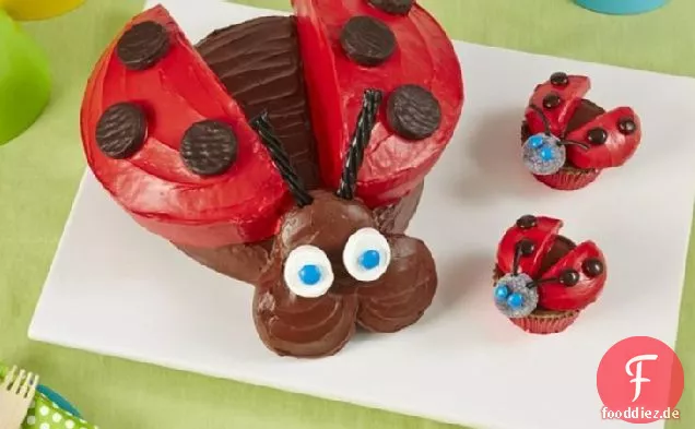 - Marienkäfer-Kuchen und Cupcakes