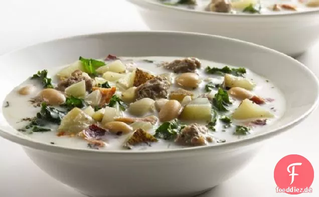 Gesunde italienische Wurstsuppe