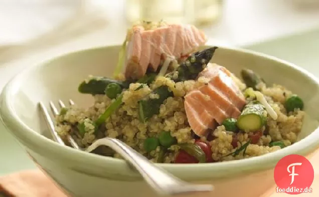 Quinoa Pilaw mit Lachs und Spargel