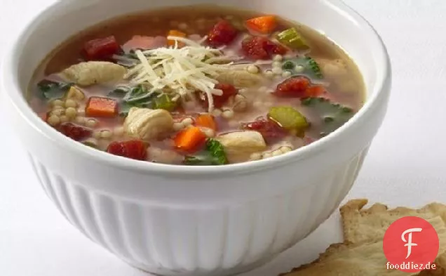 Hühnchen-Pastina-Suppe