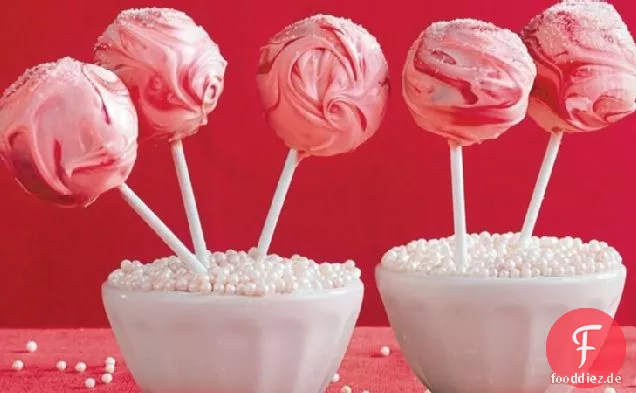 Erdbeeren und Sahne Cake Pops