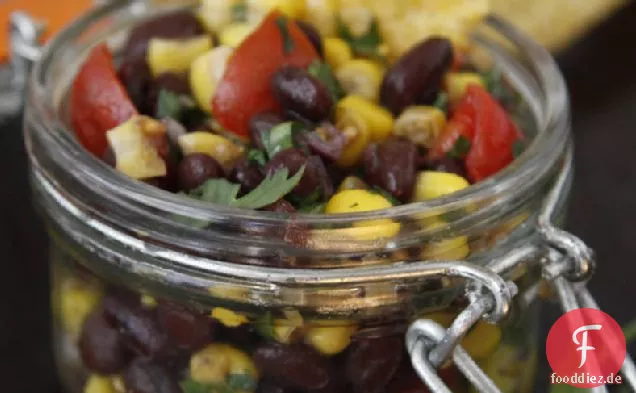 Mais und Schwarze Bohnen Salsa