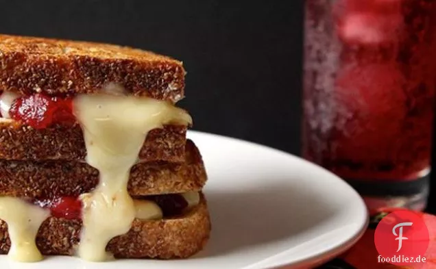 Cranberry Brie Gegrillter Käse