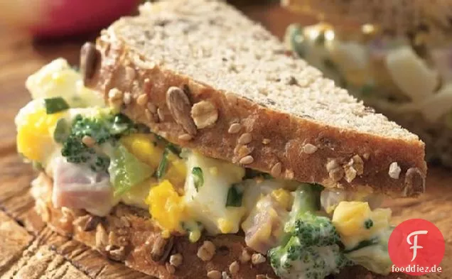 Schinken-Ei-Salat-Sandwiches