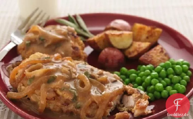 Ofengebratenes Hähnchen mit süßer Zwiebel-Pilz-Soße