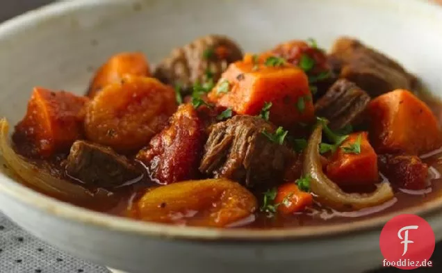 Slow-Cooker kolumbianisches Rindfleisch und Süßkartoffel-Eintopf