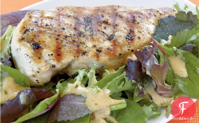 Gegrilltes Hähnchen mit Senf-Estragon-Sauce