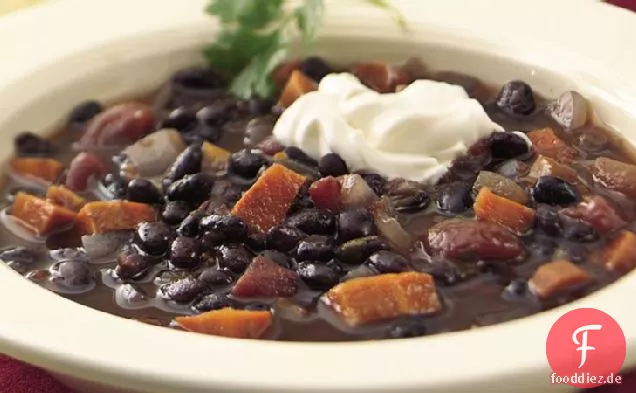 Slow-Cooker pikante schwarze Bohnensuppe