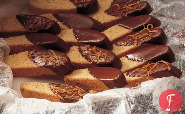 In Schokolade getauchte orange Biscotti