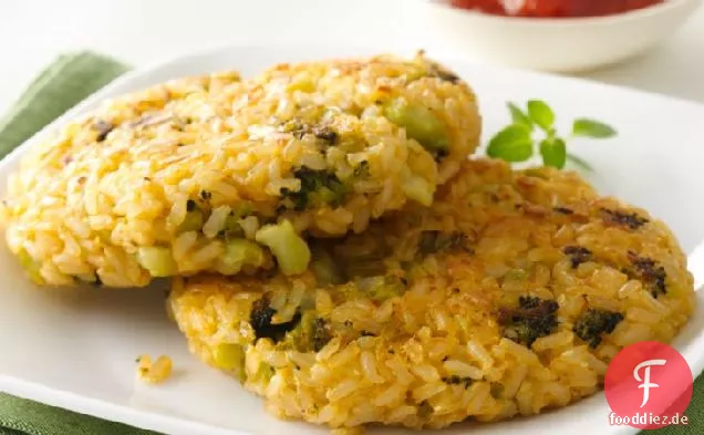 Cheesy Brokkoli und brauner Reis Pasteten