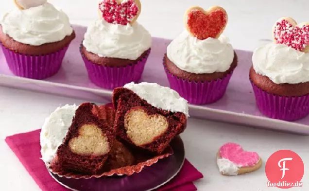 Surprise-Inside-Valentinstag Cupcakes