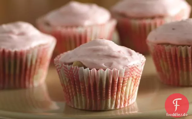 Erdbeer-Rhabarber-Cupcakes