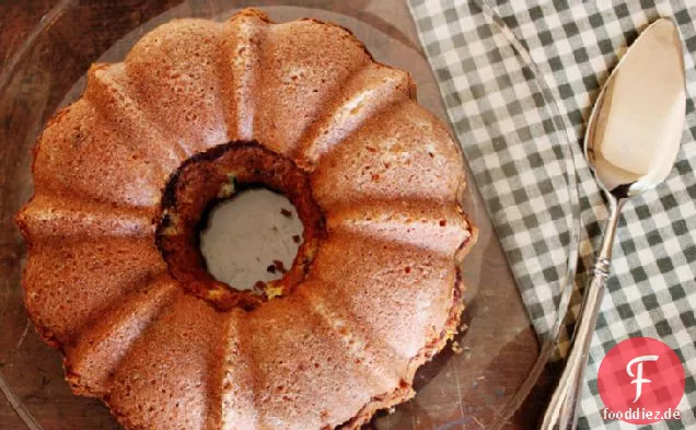 Sock-it-to-Me-Bundt Cake