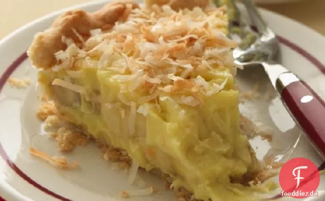 Bananen-Kokos-Sahnetorte mit Buttermilchkruste