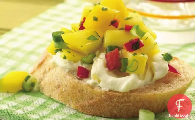 Mango Pfeffer Salsa Crostini