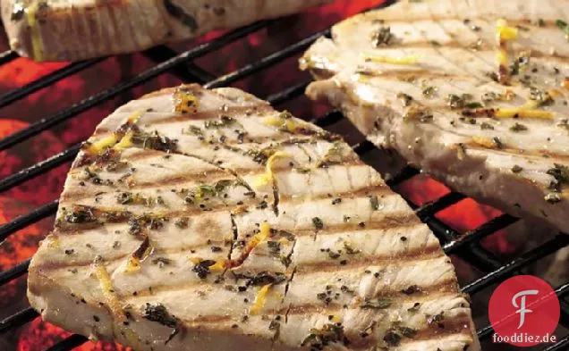 Zitrone und Thymian gegrillter Thunfisch