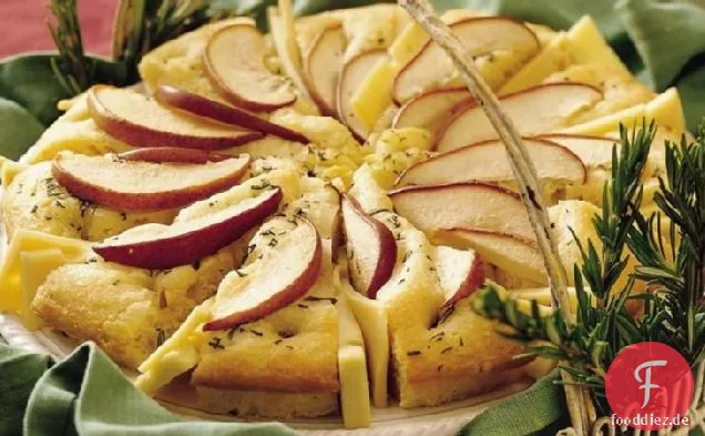 Birne und Rosmarin Focaccia mit Fontina Käse