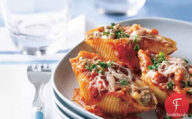 Drei-Käse Rindfleisch Pasta Muscheln