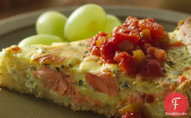 Lachsquiche mit leichter, schmackhafter Tomatensauce