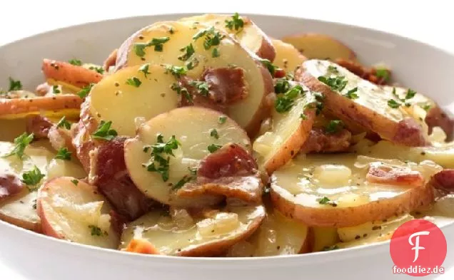 Skinny Heißen Deutschen Kartoffelsalat