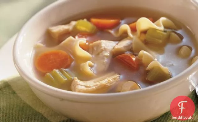 Hühnernudelsuppe nach der Arbeit
