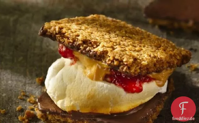 PB & J S'mehr