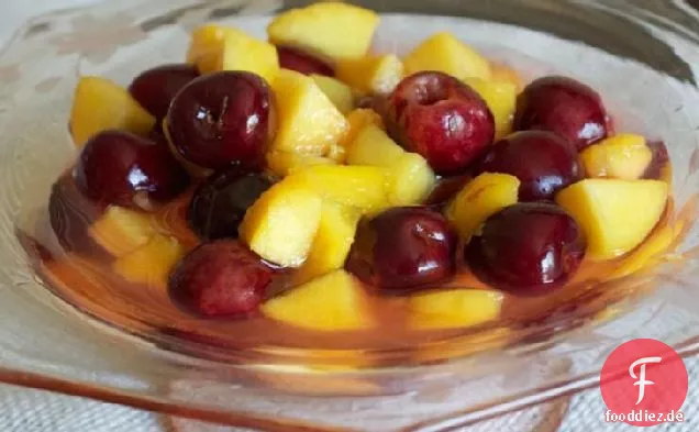 Hausgemachter Fruchtcocktail