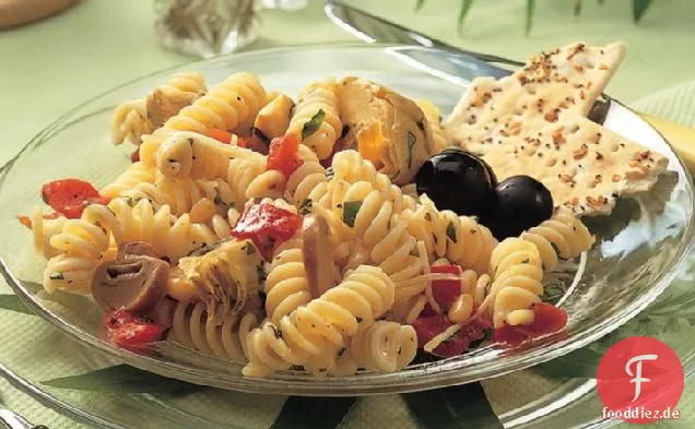 Artischocken-Pfeffer-Nudelsalat