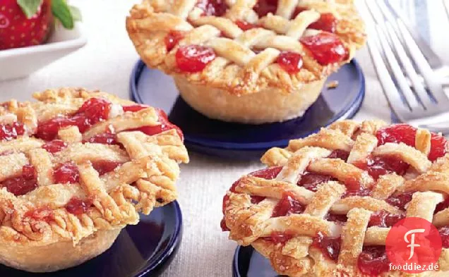 Mini Erdbeere Rhabarber Gitter Kuchen