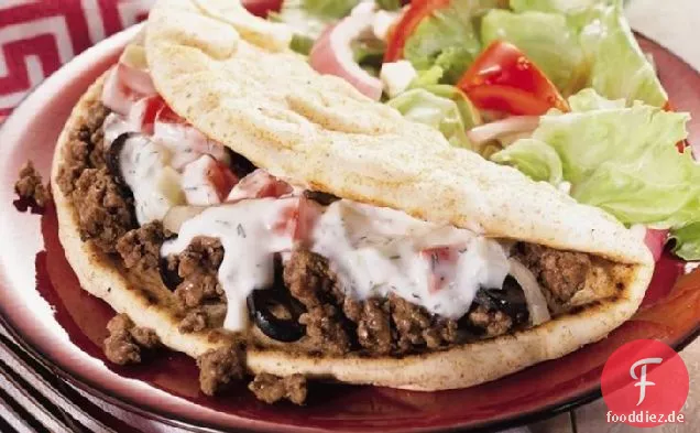 Bullige griechische Pita Falten