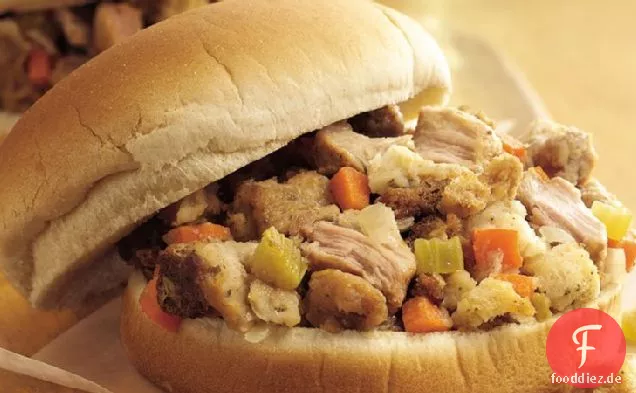 Slow-Cooker Truthahn und Dressing Sandwiches