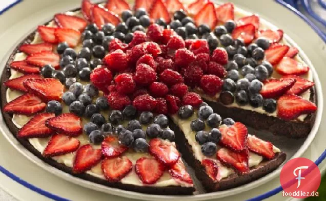 Brownie und Beeren Dessert Pizza