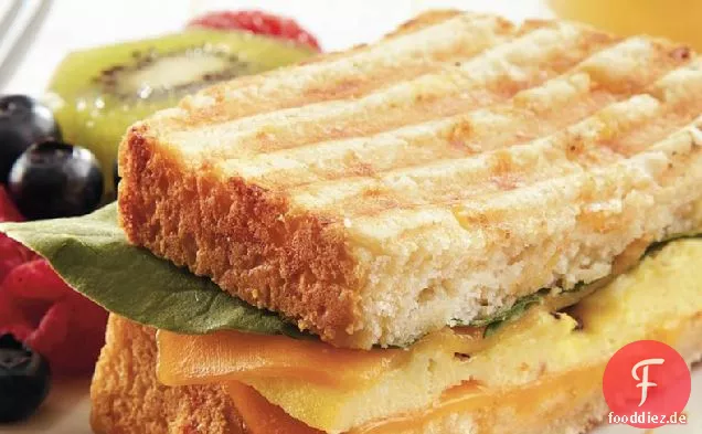 Cheddar-Brot-Frühstück Panini