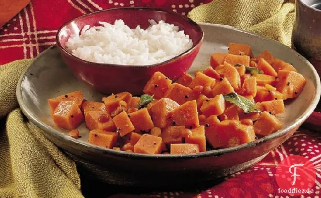 Süßkartoffel-Curry (Shakarai Urulikazhangu)