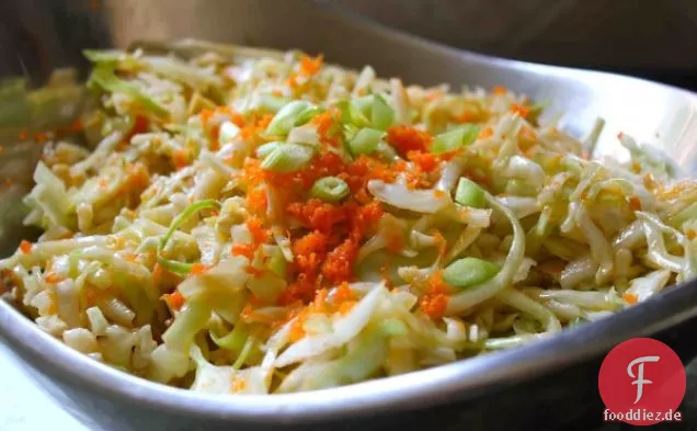 Knuspriges asiatisches Slaw-Rezept