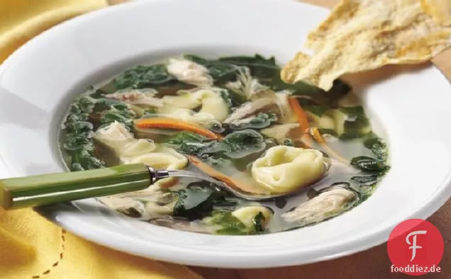 Hühnchen-Spinat-Tortellini-Suppe