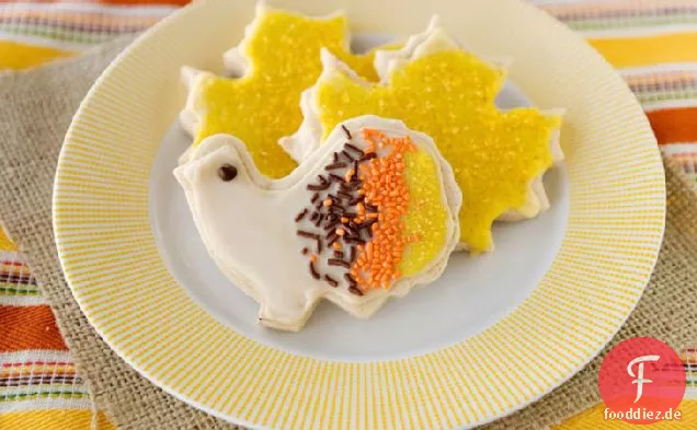 Gewürzte Zuckerkekse mit Ahornglasur