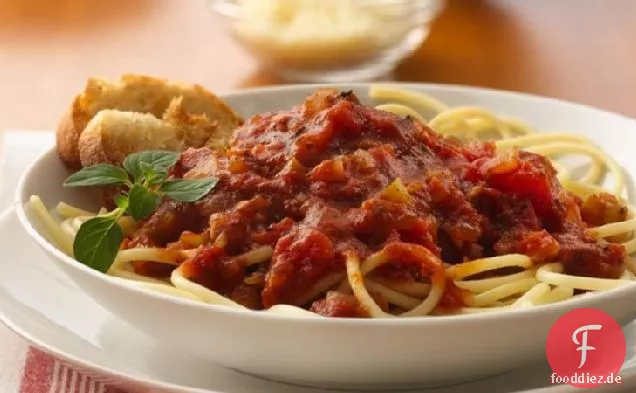 Spaghetti mit Marinara-Soße