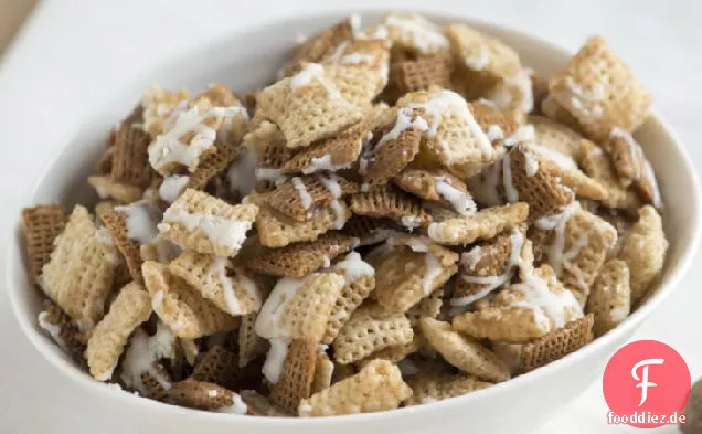 Frosted Muskatnuss Cookies Chex Mix