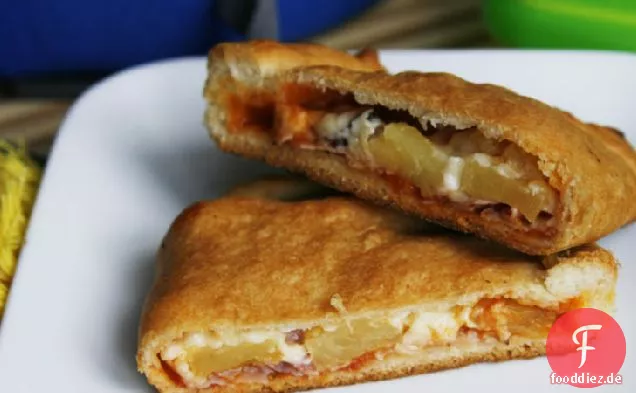 Hawaiianische Pizzataschen