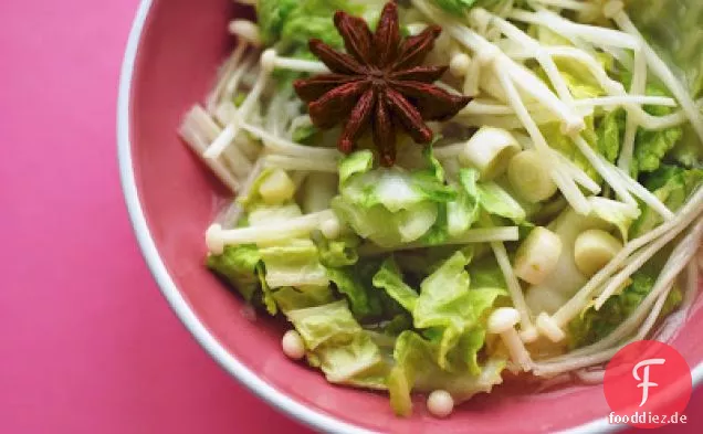 Asiatischer Salat Mit Wasabi-Vinaigrette