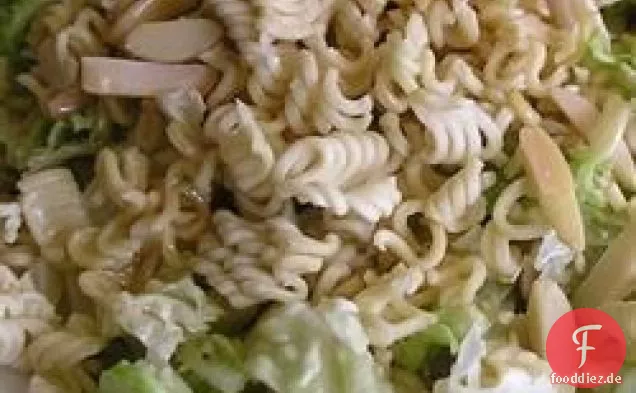 Napa Kohl-Nudel-Salat