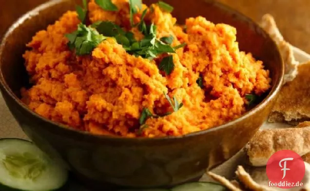 Würzige Karotten-Hummus