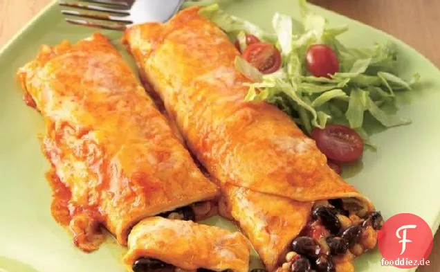 Enchiladas aus schwarzen Bohnen und Mais