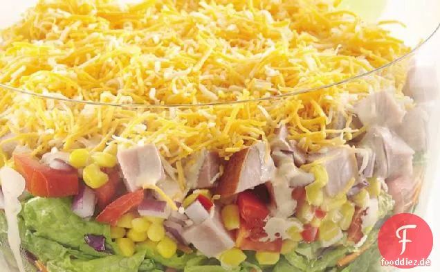 Geschichteter Schinkensalat