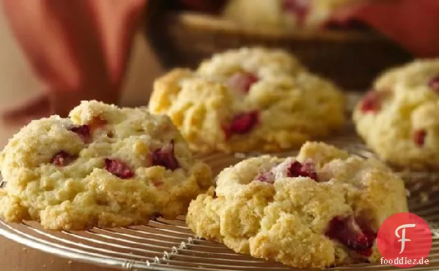 Erdbeeren und Sahne Scones