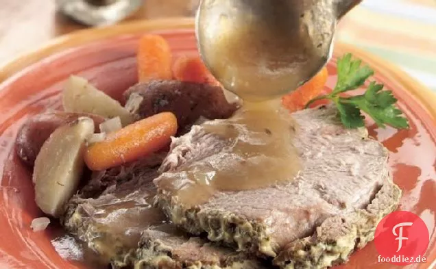 Slow-Cooker Schweinefleisch und Kartoffeln mit Rosmarin