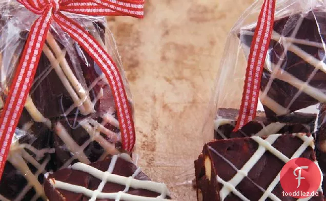 Schwarz-Weiß-Brezel Fudge