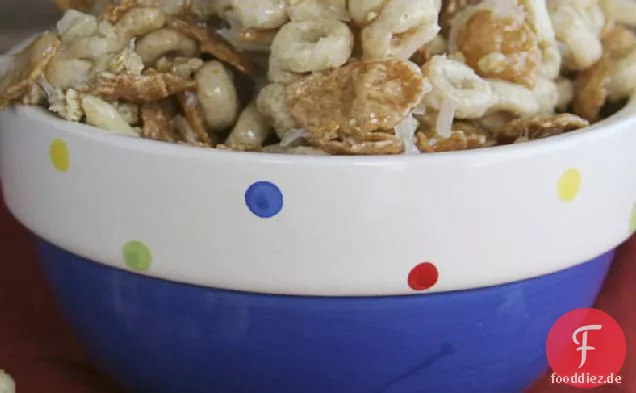 Gooey Cheerios Mix